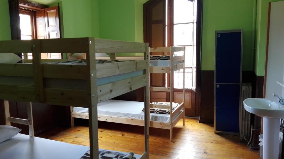 Albergue La Casona Del Peregrino リャネス エクステリア 写真